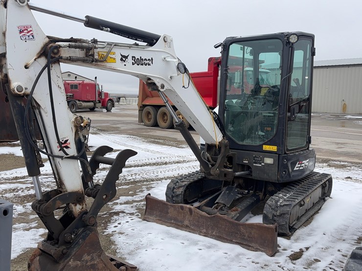 bobcat-e35-image-1