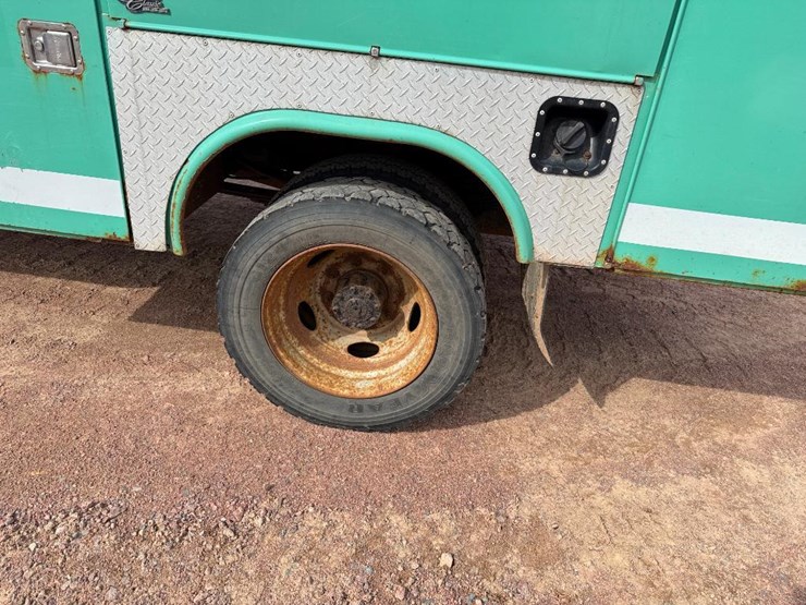 ford-f450-xl-image-7