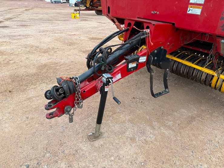 new-holland-br7060-image-20