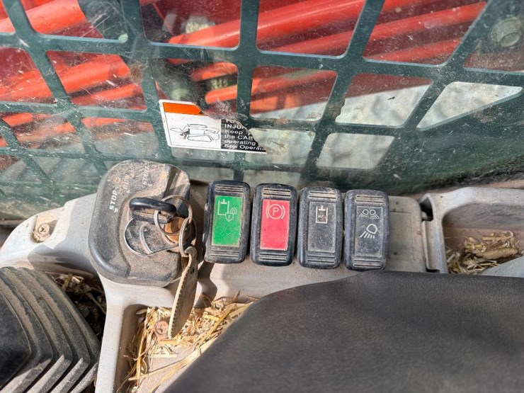 kubota-svl90-2-image-35