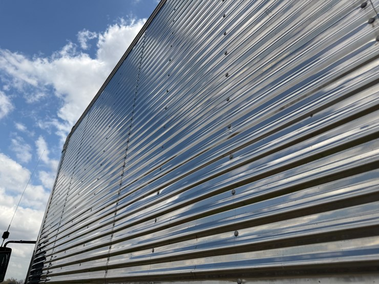 2004-international-durastar-4300-image-21