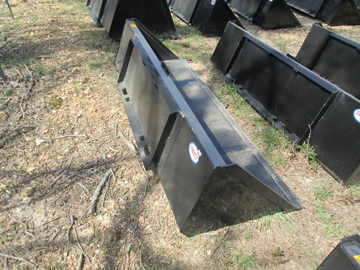 #44090-•-84"-skid-steer-bucket-image-3