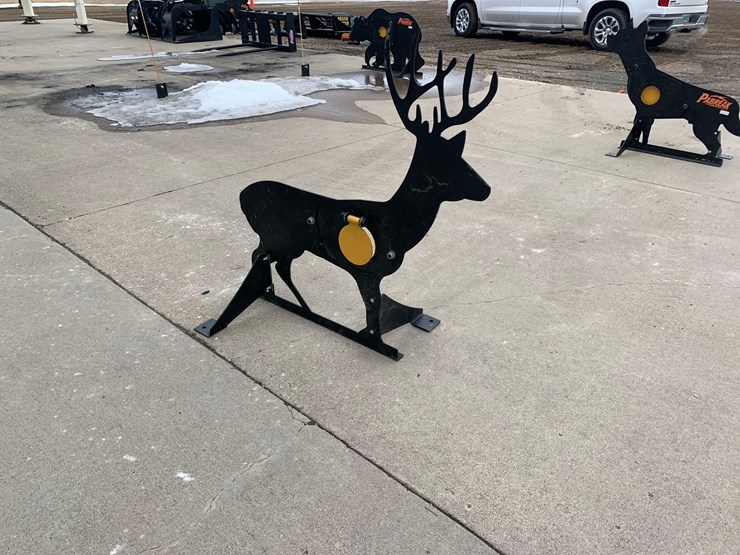 ar500-steel-deer-shooting-target-with-heart-flapper-image-2