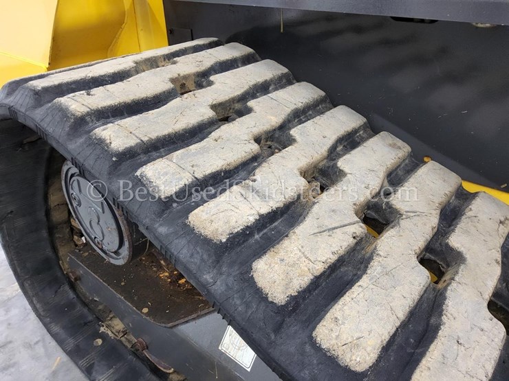 2017-new-holland-c232-image-13