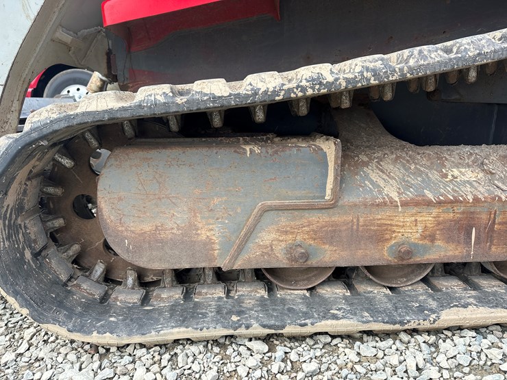 takeuchi-tl240-image-44