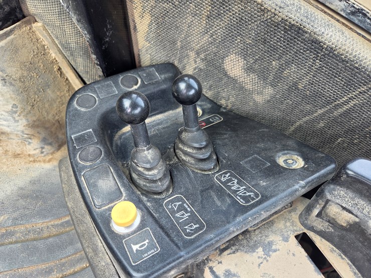 caterpillar-980h-image-40