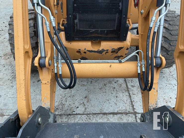 2014-case-590sn-image-10