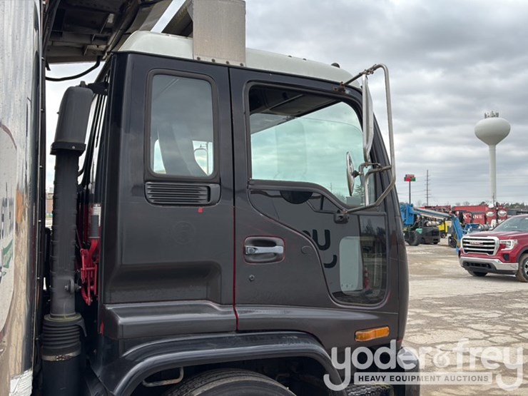 2001-isuzu-npr-image-34