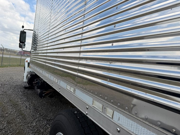 2004-international-durastar-4300-image-20