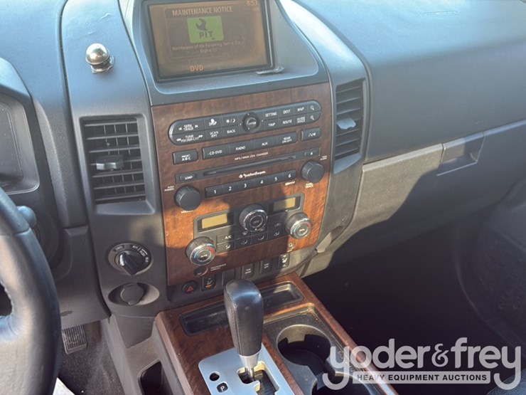 2011-nissan-titan-image-50