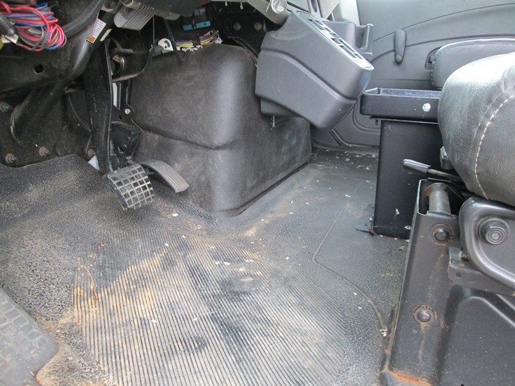 2013-international-4000-image-30