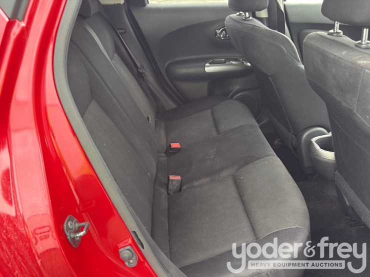 2014-nissan-juke-image-23