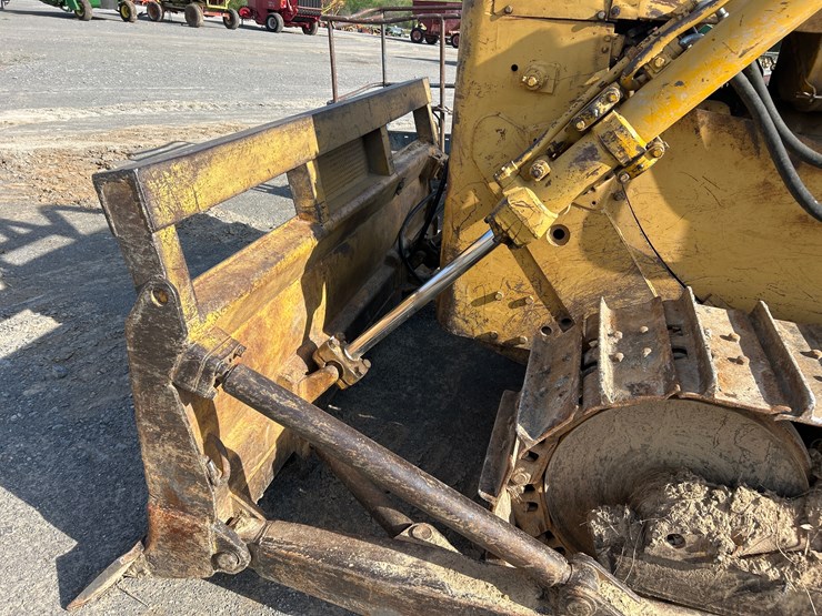 caterpillar-d4d-image-11