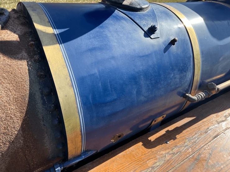 frick-steam-locomotive-with-track-image-73