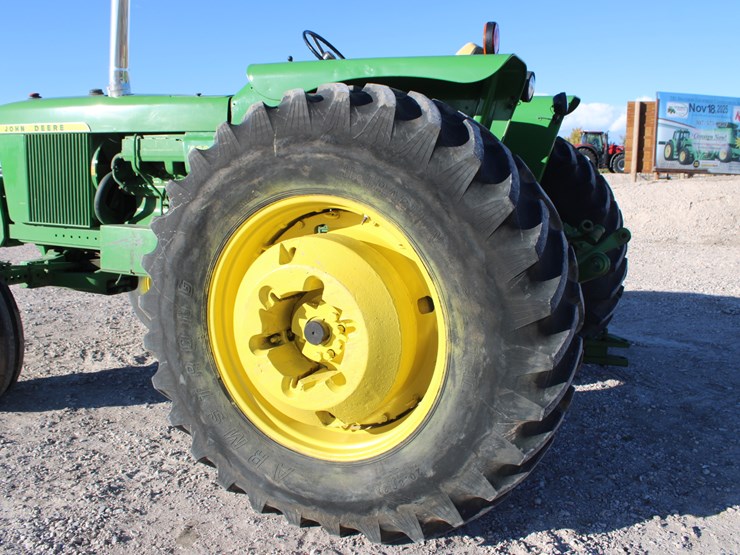 john-deere-4620-image-24
