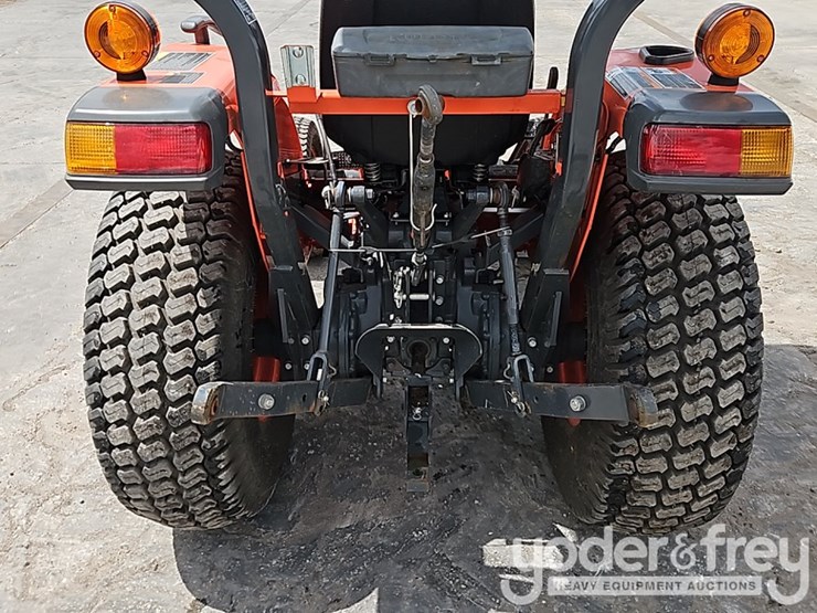 2020-kubota-l3901-image-14