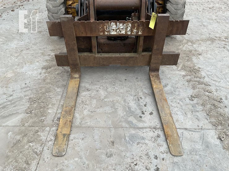 2004-caterpillar-420d-it-image-15