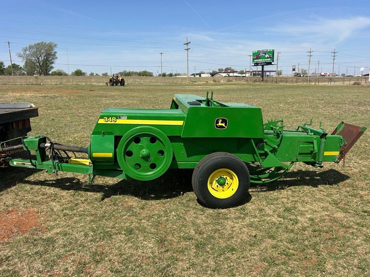 john-deere-348-image-13