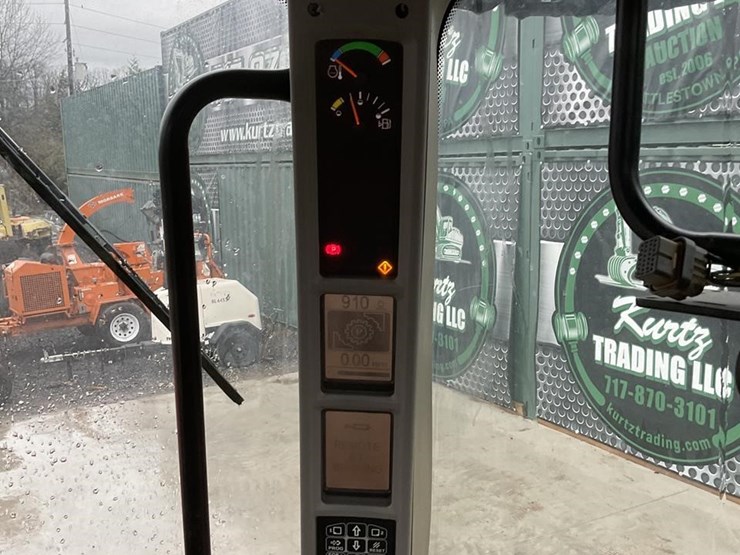 2012-case-ih-magnum-180-image-14