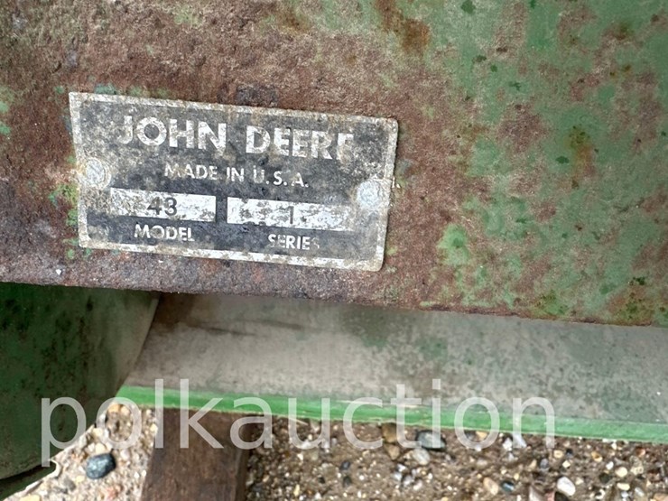 john-deere-43-image-3
