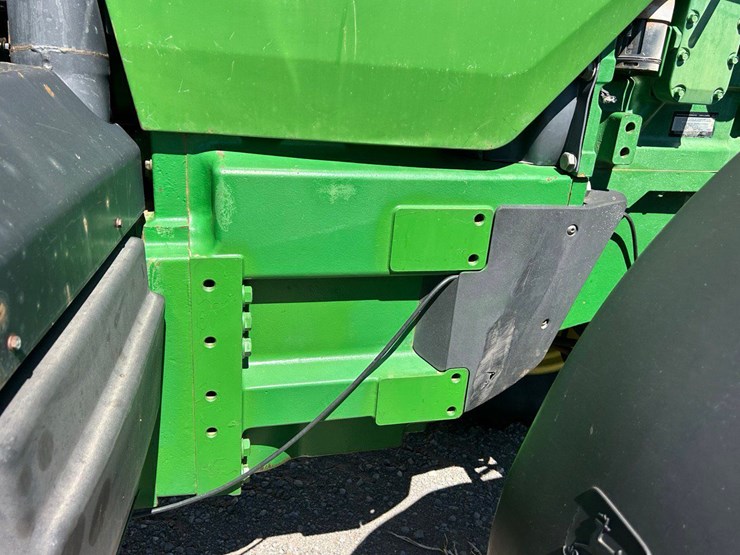 1996-john-deere-8200-image-38