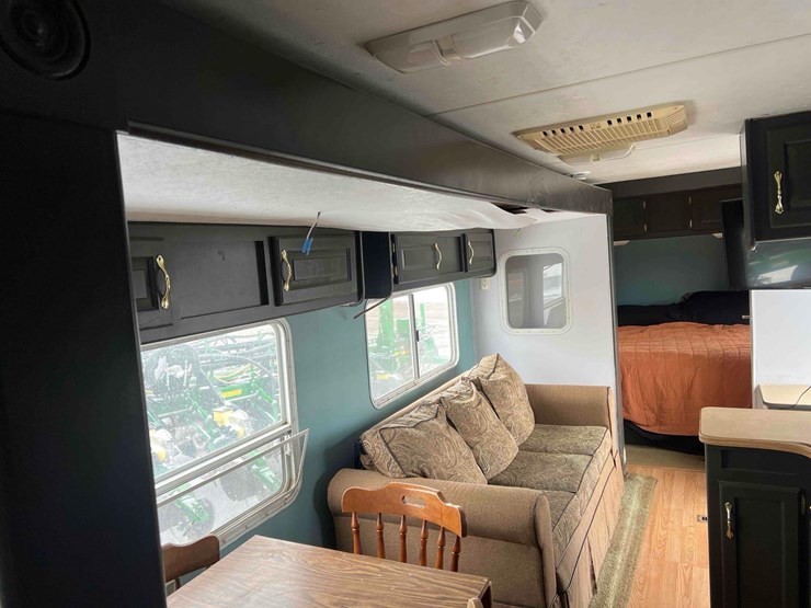 2003-keystone-hornet-travel-trailer-image-21