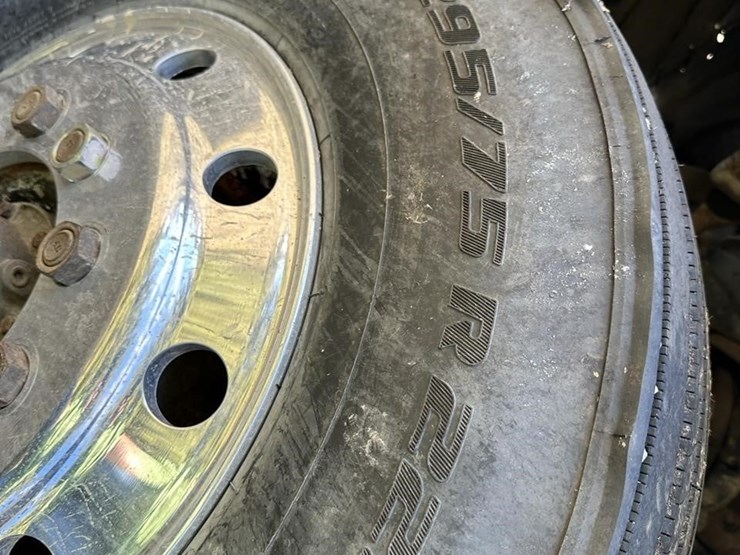 1991-freightliner-fld120-image-48