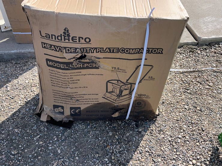 landhero-plate-compactor-image-1