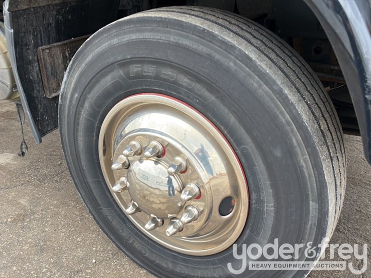 2001-isuzu-npr-image-37