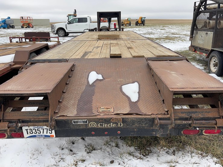 2006-circle-d-image-4