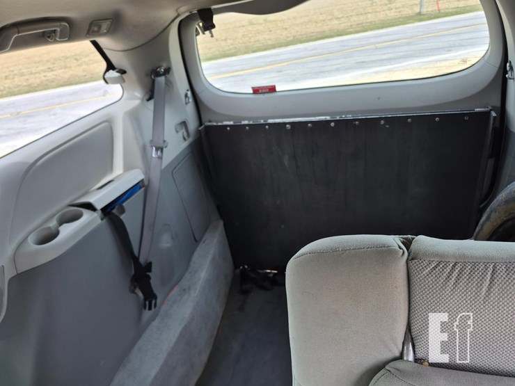 toyota-sienna-image-12