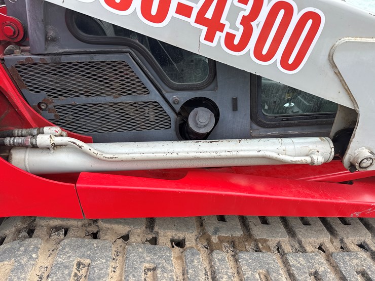 takeuchi-tl240-image-19