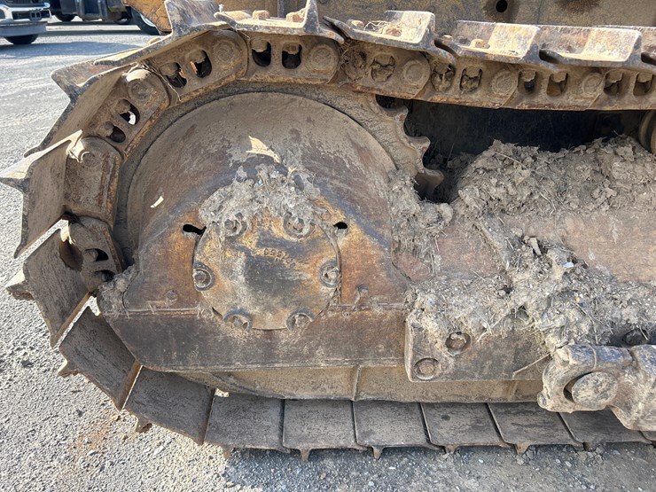 caterpillar-d4d-image-15