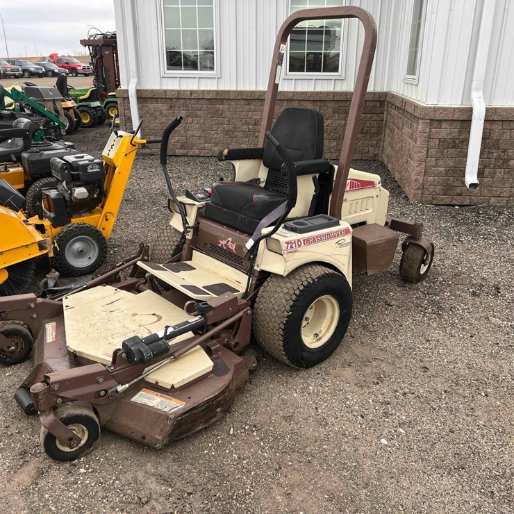 2011 GRASSHOPPER 721D