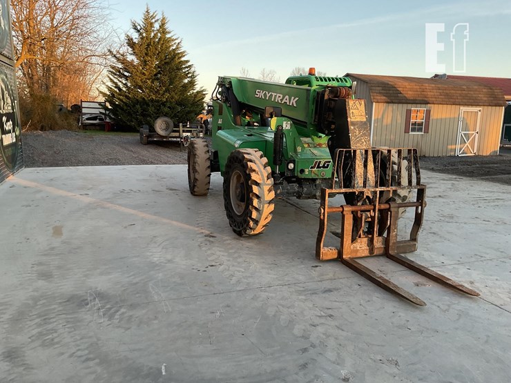 2018-sky-trak-8042-image-6