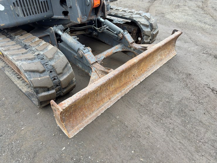 2019-doosan-dx85r-3-image-18