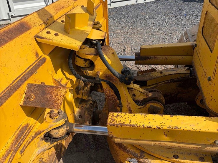 2020-komatsu-d51pxi-24-image-10