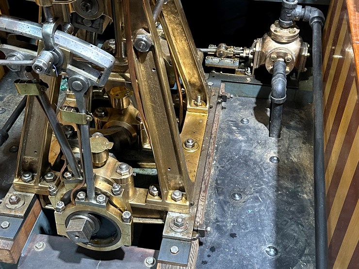 #9550-•-1906-u.s.-navy-steam-cutter-–-40'-uss-new-jersey-captain’s-launch-#873-nj-1-image-13