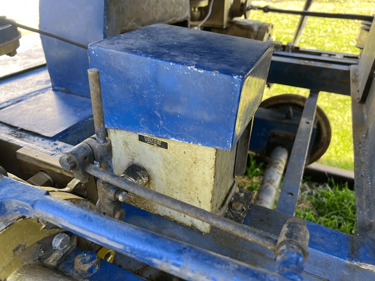 frick-steam-locomotive-with-track-image-180