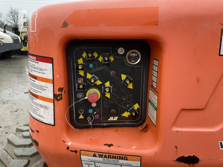 2015-jlg-m600jp-image-10