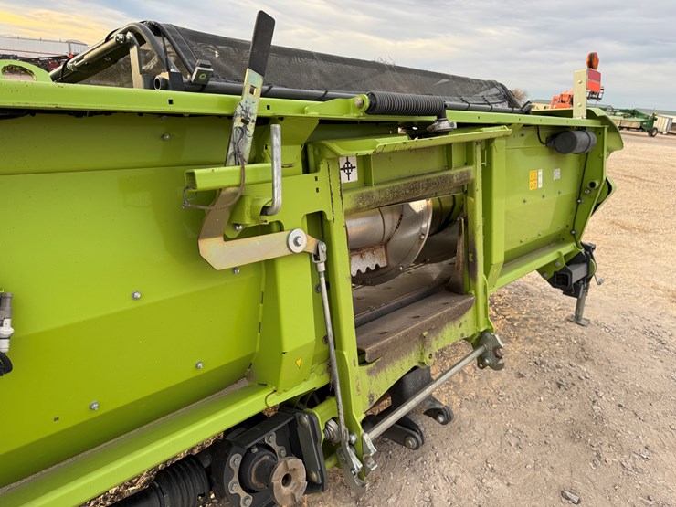 2020-claas-380-image-24