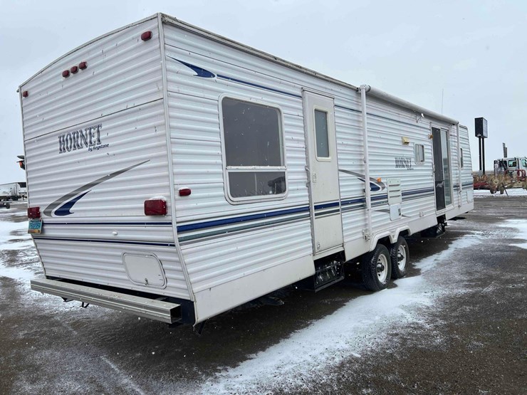 2003-keystone-hornet-travel-trailer-image-4