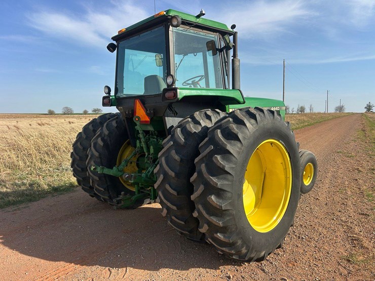 1982-john-deere-4440-image-3