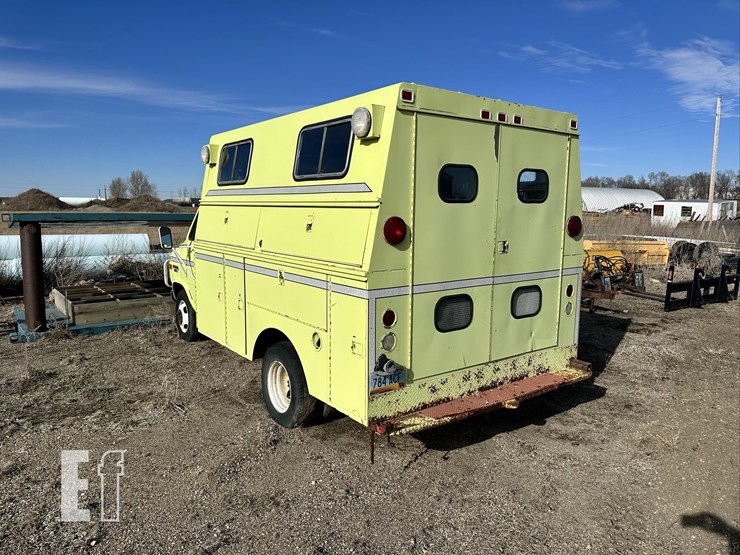 1985-chevrolet-g30-image-3