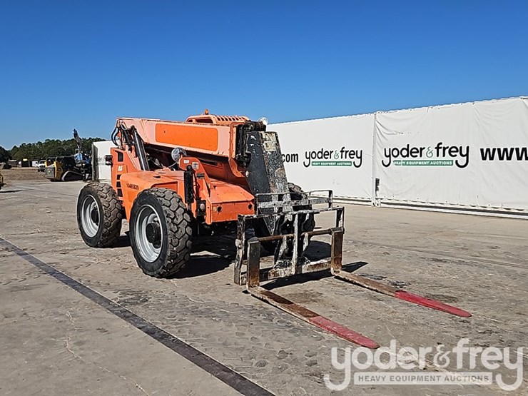 2016-jlg-6042-image-7