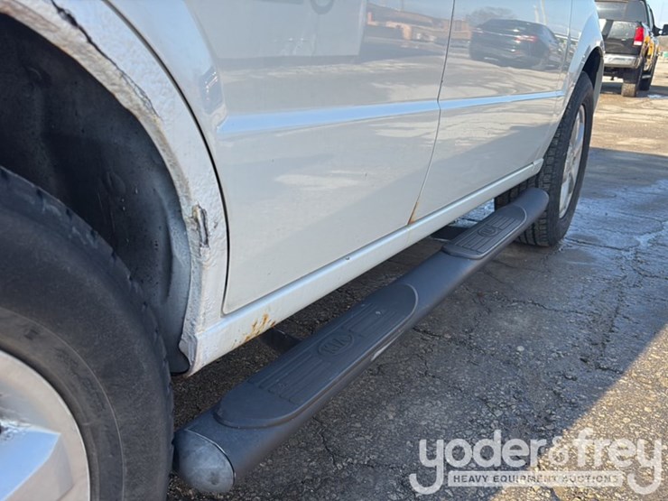 2008-kia-sorento-image-25