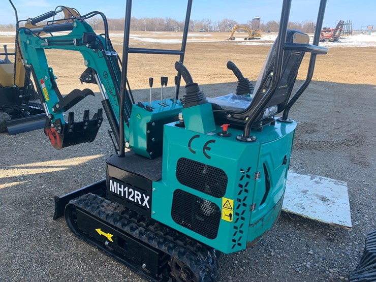 mh12rx-compact-excavator-image-5
