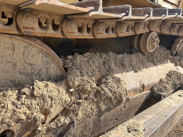 caterpillar-d4d-image-10