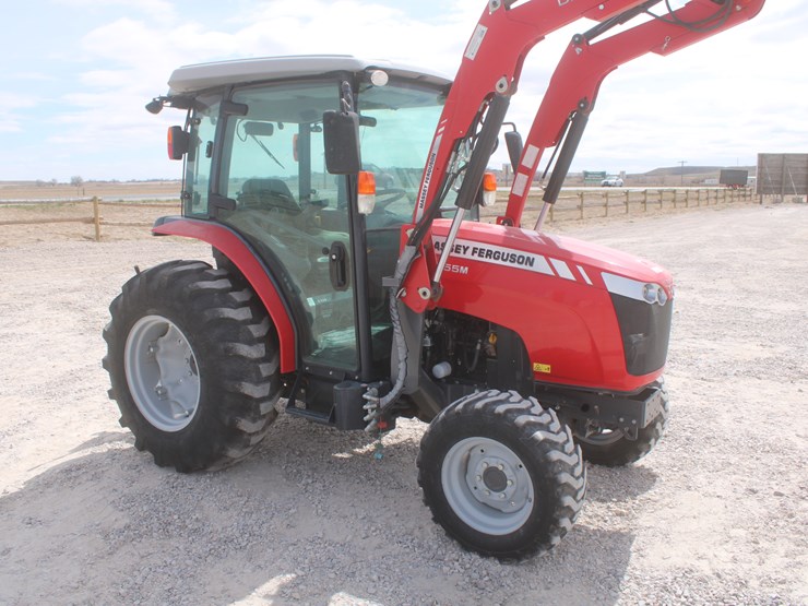 2018-massey-ferguson-1755m-image-58