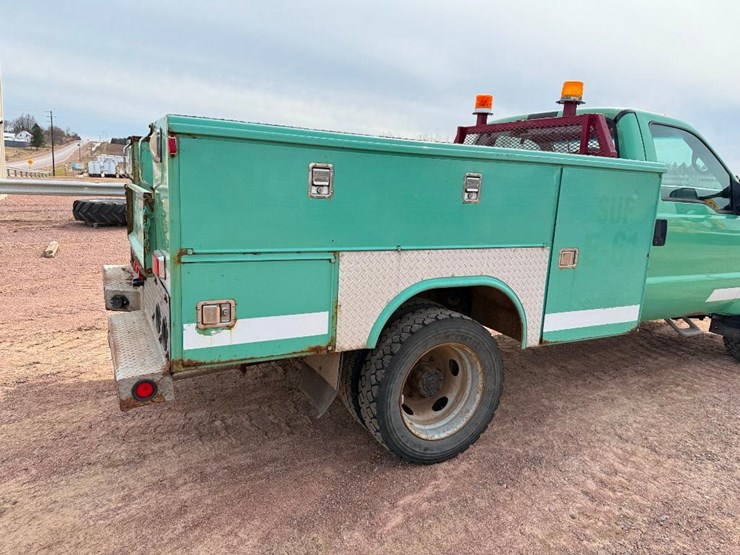 ford-f450-xl-image-14